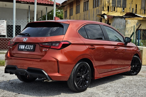 5 reasons why the 2024 Honda City Hatchback, now in Phoenix Orange Pearl, is a year-end deal worth considering