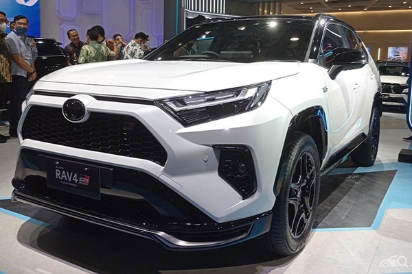 GR Sport portfolio about to grow in Indonesia as the 2023 Toyota RAV4 GR Sport PHEV spotted on their roads