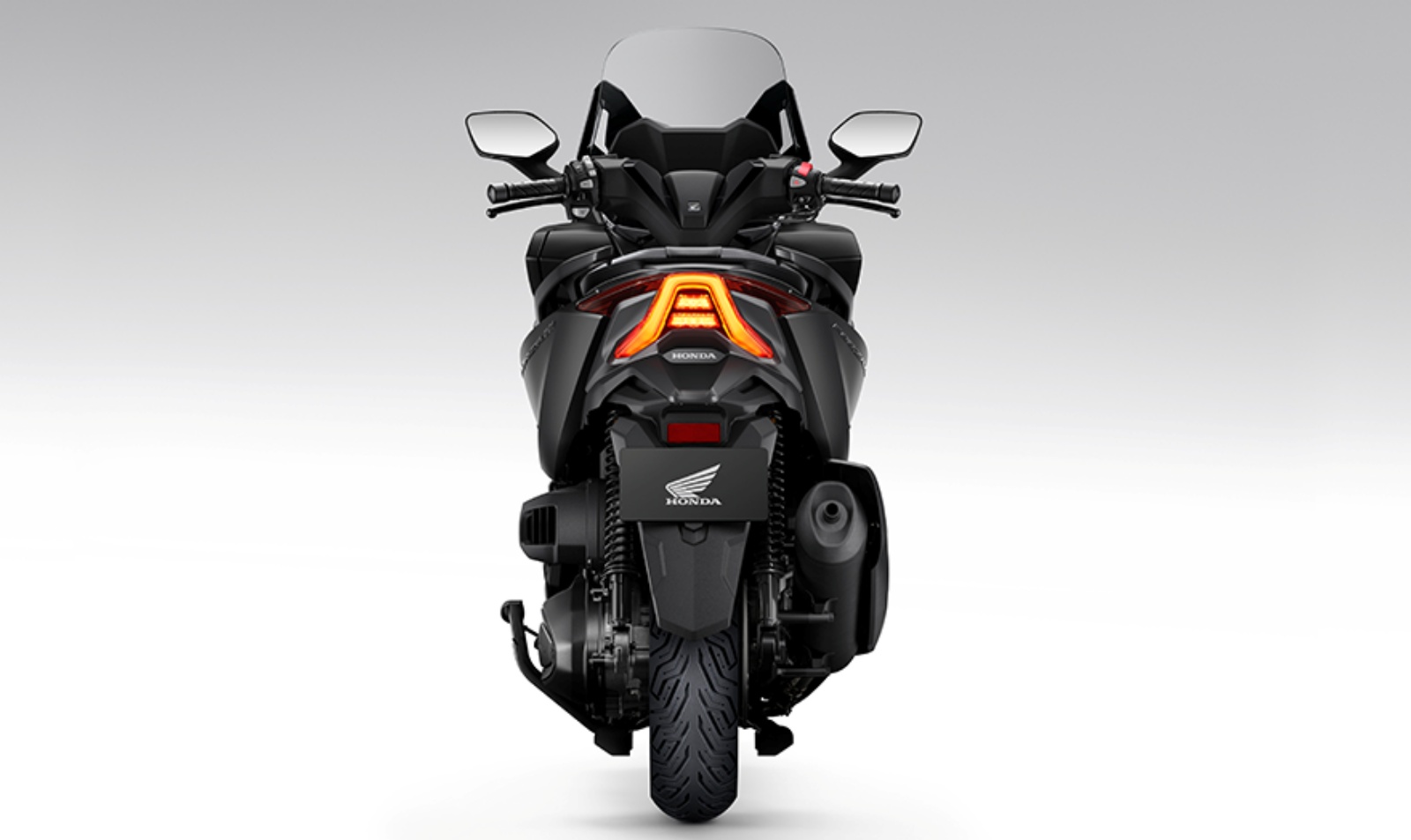 Honda Forza 250 vs Yamaha XMAX