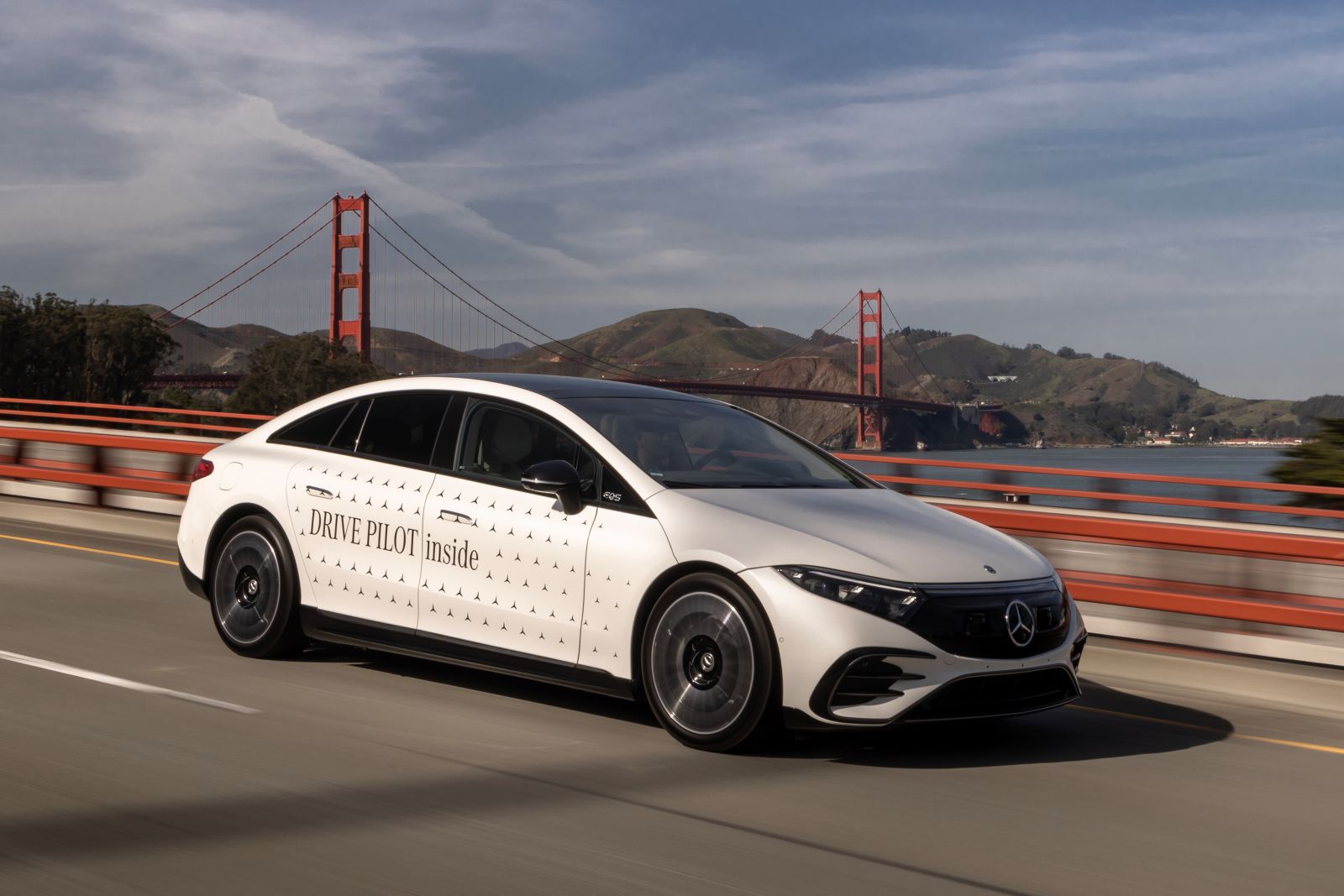 Mercedes-Benz is first to legally introduce L3 autonomous driving in Tesla's home ground, California