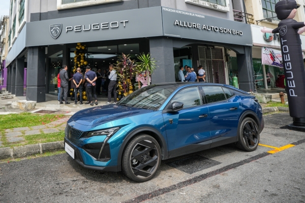 Peugeot Malaysia opens new dealership in Taipan USJ; First under Stellantis' management