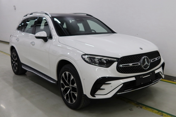 New 2024 Mercedes-Benz GLC PHEV variant with BYD LFP battery uncovered ahead of China launch