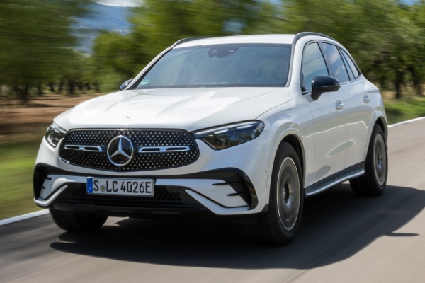 X254 Mercedes-Benz GLC 300 is no more in Malaysia, replaced by GLC 350e: Costs just RM 6k more, PHEV with 131 km range, from RM 399k