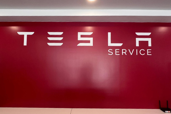 Tesla opens new service centre in Johor and offers rebates of up to RM 12,100 off a brand-new Tesla