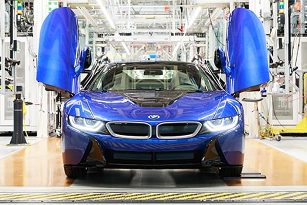 BMW commemorates the discontinuation of the BMW i8 with 18 custom-built units 